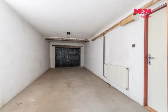 Prodej rodinného domu, Chvaletice, Budovatelů, 180 m2