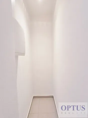 Pronájem bytu 2+kk, Praha - Podolí, Levá, 46 m2