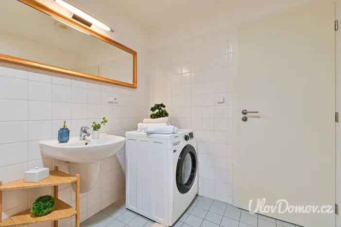 Prodej bytu 1+kk, Praha - Břevnov, Bělohorská, 52 m2