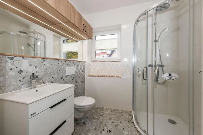 Prodej bytu 2+kk, Žacléř, Ml. horníků, 62 m2