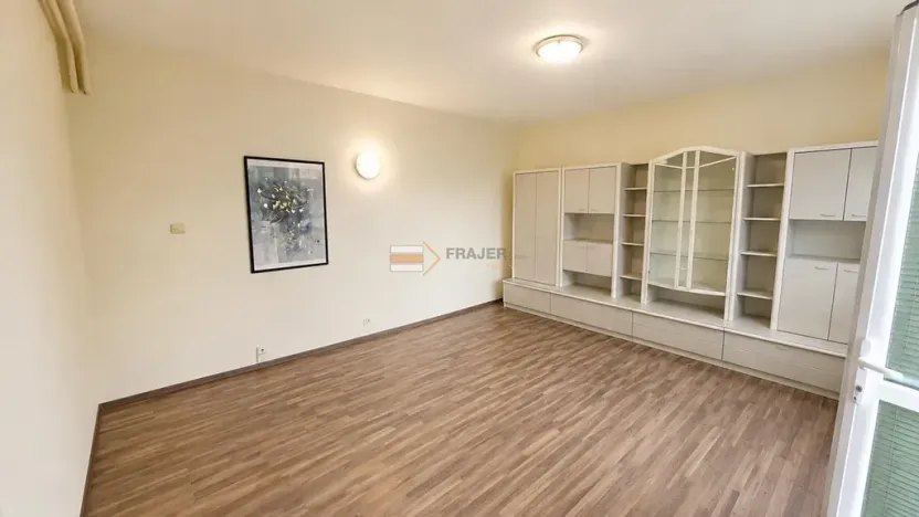 Pronájem bytu 1+1, Praha - Břevnov, Na břevnovské pláni, 60 m2
