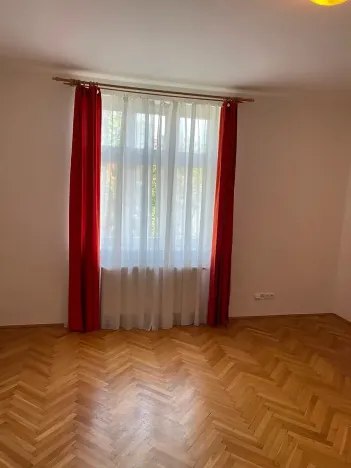 Pronájem bytu 1+1, Praha - Vinohrady, Koperníkova, 46 m2