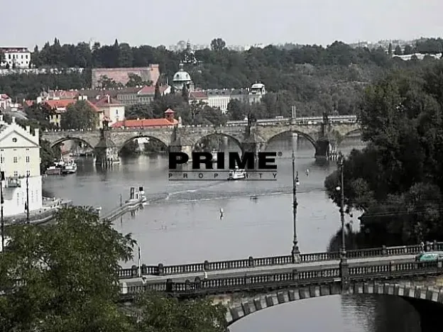 Pronájem bytu 2+1, Praha - Smíchov, Janáčkovo nábřeží, 80 m2