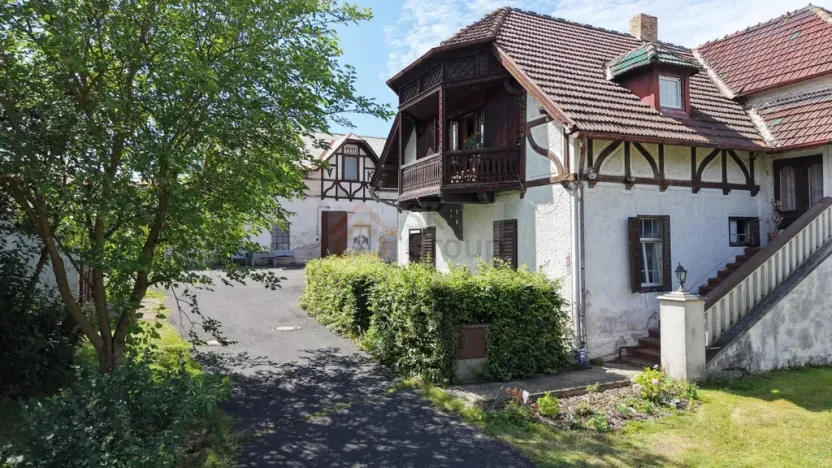 Prodej rodinného domu, Jenišov, 700 m2