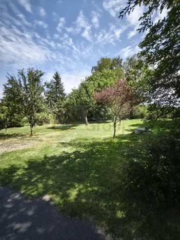 Prodej rodinného domu, Jenišov, 700 m2