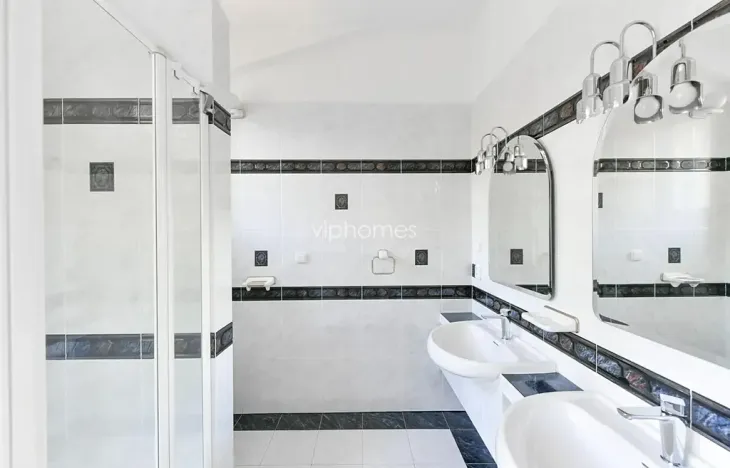Pronájem bytu 4+1, Praha - Dejvice, Šárecká, 150 m2