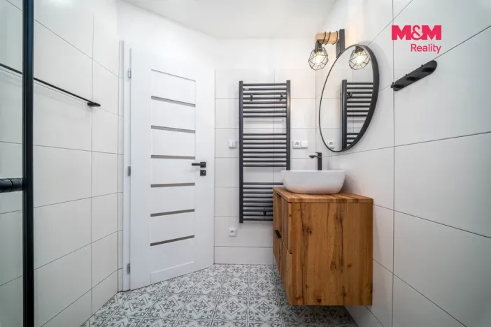 Prodej bytu 2+1, Praha - Dejvice, Kafkova, 43 m2