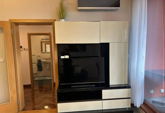 Pronájem bytu 2+kk, Praha - Stodůlky, Švejcarovo náměstí, 67 m2