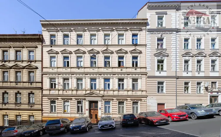 Prodej bytu 1+1, Praha - Smíchov, U Paliárky, 43 m2