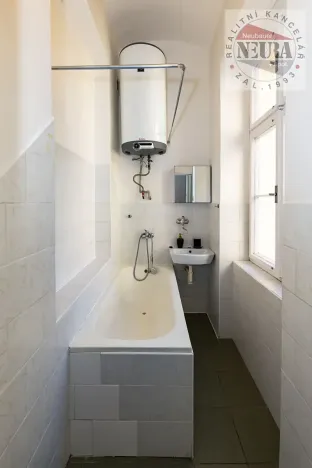 Prodej bytu 1+1, Praha - Smíchov, U Paliárky, 43 m2