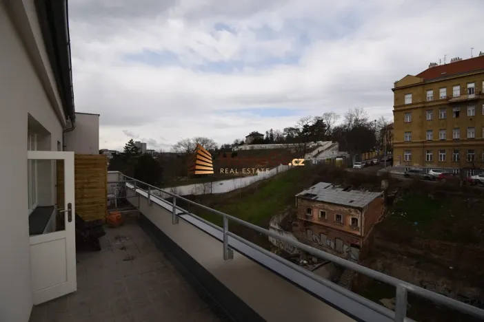 Pronájem bytu 2+1, Praha - Vršovice, Košická, 50 m2