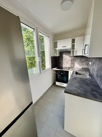 Pronájem bytu 3+1, Praha - Střížkov, Harrachovská, 60 m2