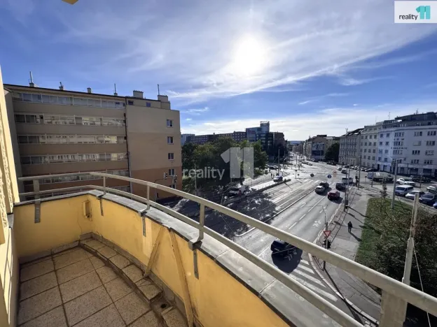 Pronájem bytu 2+kk, Praha - Vysočany, Kolbenova, 85 m2