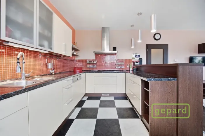 Prodej bytu 4+kk, Mníšek pod Brdy, Rymáňská, 102 m2