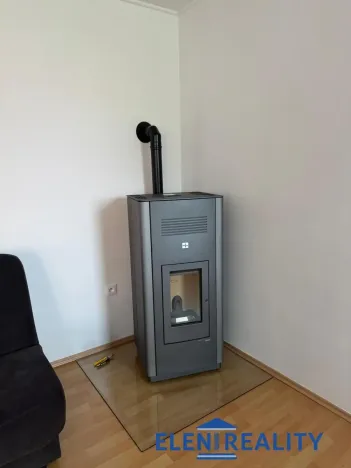 Pronájem bytu 2+kk, Hradec-Nová Ves, 66 m2