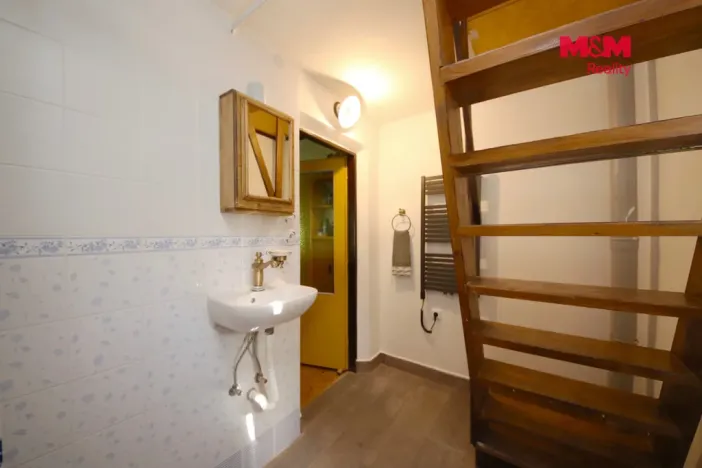 Pronájem chaty, Jenišovice, 77 m2