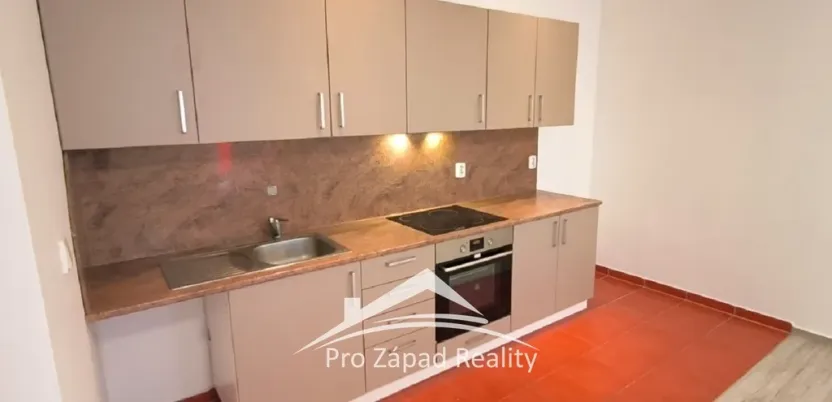 Pronájem bytu 2+kk, Plzeň, Poděbradova, 48 m2