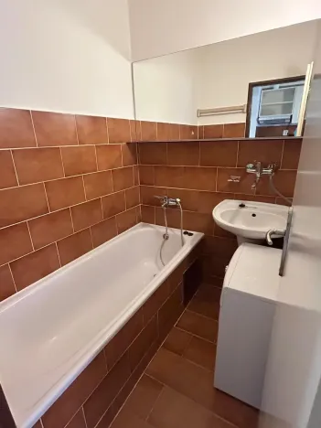 Pronájem bytu 1+kk, Praha - Libeň, Na Korábě, 30 m2