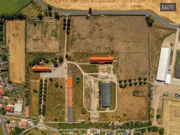 Prodej komerčního pozemku, Vlasatice, 83936 m2