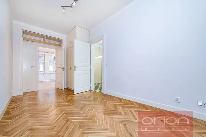 Pronájem bytu 3+1, Praha - Smíchov, Zborovská, 89 m2