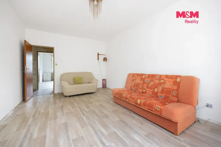 Prodej bytu 2+1, Lázně Bohdaneč, Na Lužci, 60 m2
