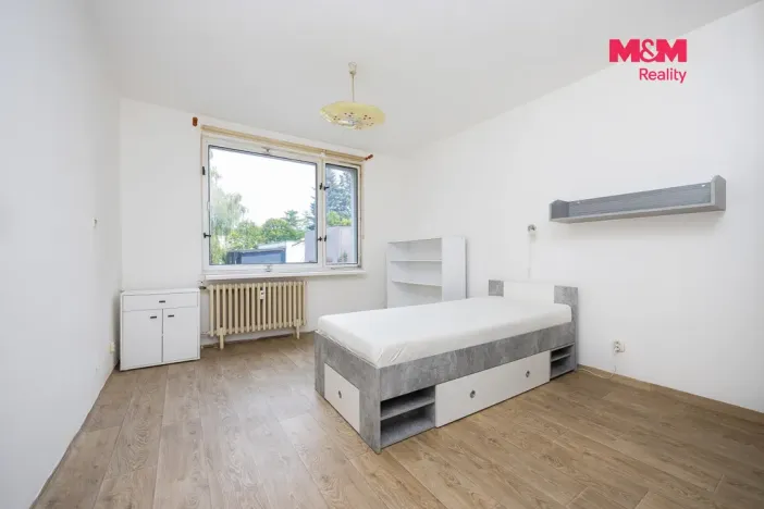 Prodej bytu 2+1, Lázně Bohdaneč, Na Lužci, 60 m2