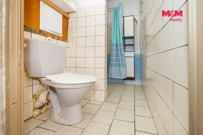 Prodej bytu 2+1, Lázně Bohdaneč, Na Lužci, 60 m2