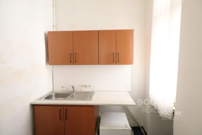 Pronájem bytu 2+1, Praha - Nové Město, Karlovo náměstí, 65 m2