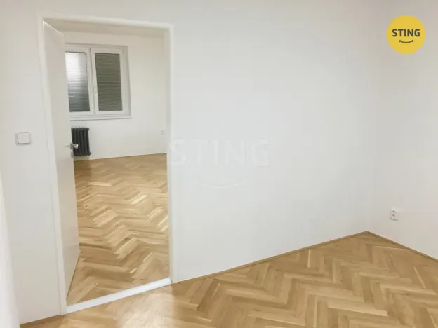 Pronájem bytu 2+kk, Pardubice, Na Hrádku, 53 m2