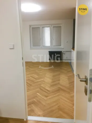 Pronájem bytu 2+kk, Pardubice, Na Hrádku, 53 m2