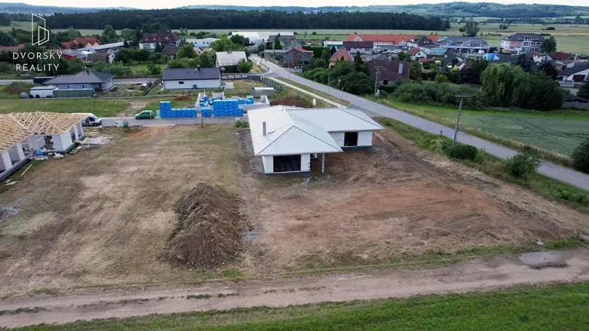 Prodej rodinného domu, Sukorady, 240 m2