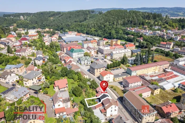Pronájem rodinného domu, Úpice, Regnerova, 90 m2