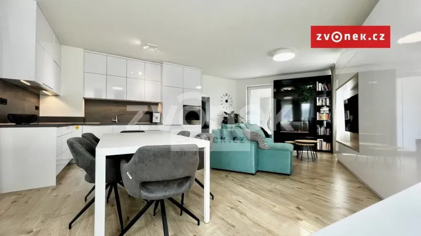 Prodej bytu 2+kk, Zlín, třída Svobody, 66 m2
