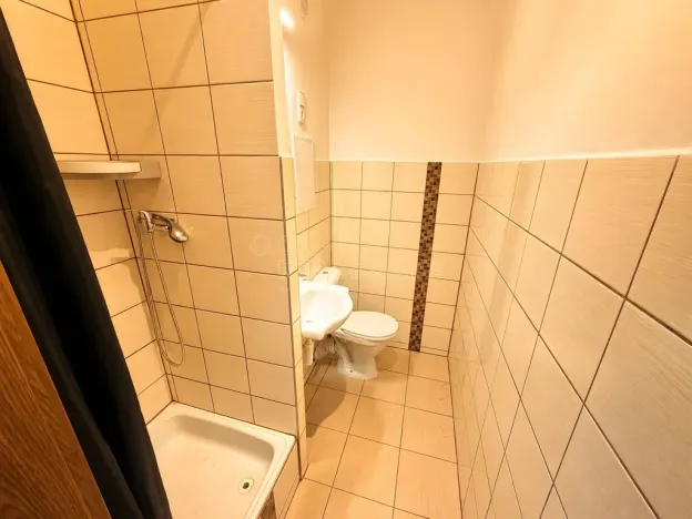 Pronájem bytu 2+1, Karlovy Vary, Svobodova, 34 m2