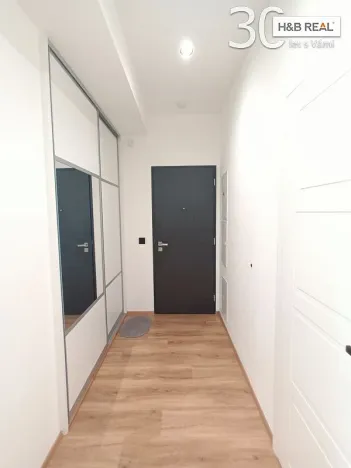 Pronájem kanceláře, Zlín, Rašínova, 58 m2