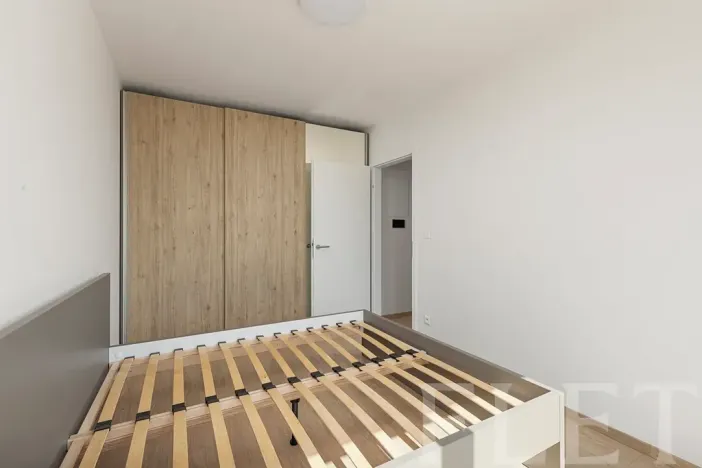Pronájem bytu 2+kk, Praha - Řeporyje, Haenkeho, 48 m2
