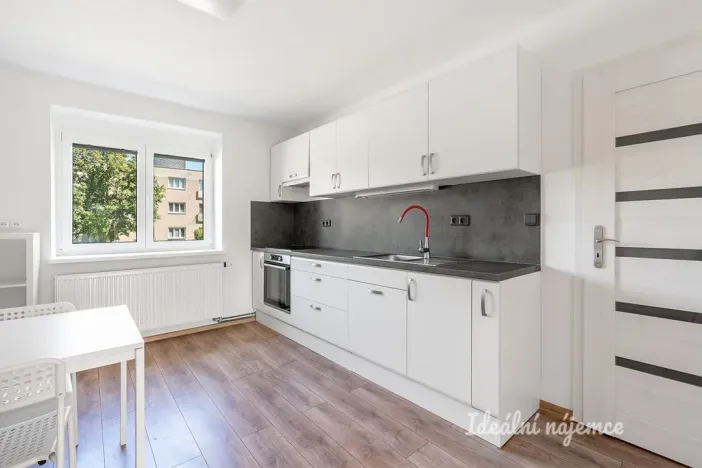 Pronájem bytu 2+1, Kladno, Havlíčkova, 54 m2