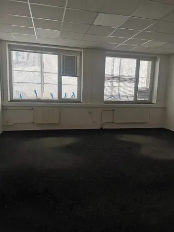 Pronájem obchodního prostoru, Hradec Králové, Vážní, 17 m2