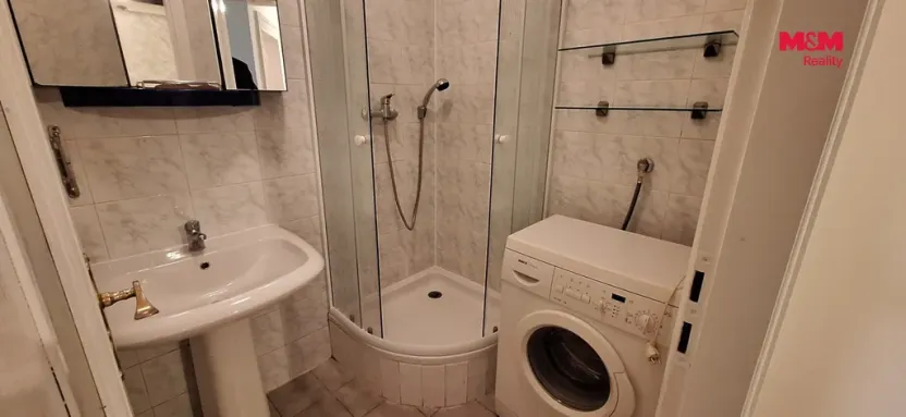 Pronájem bytu 1+1, Praha, Na bělidle, 55 m2