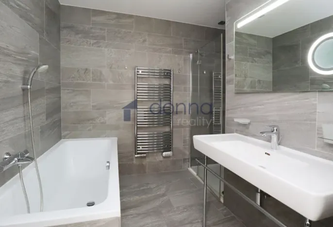 Pronájem bytu 3+kk, Praha, Pod lázní, 80 m2