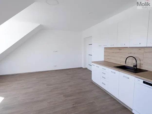 Pronájem bytu 3+kk, Dubí - Běhánky, Sportovní, 92 m2