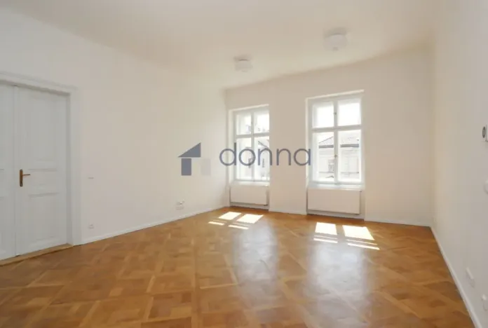 Pronájem bytu 3+1, Praha, Rumunská, 118 m2