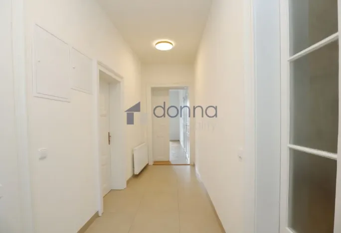 Pronájem bytu 3+1, Praha, Rumunská, 118 m2