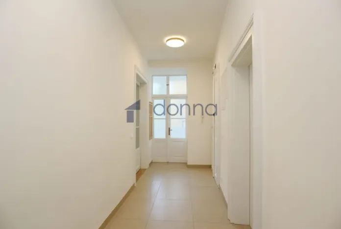 Pronájem bytu 3+1, Praha, Rumunská, 118 m2