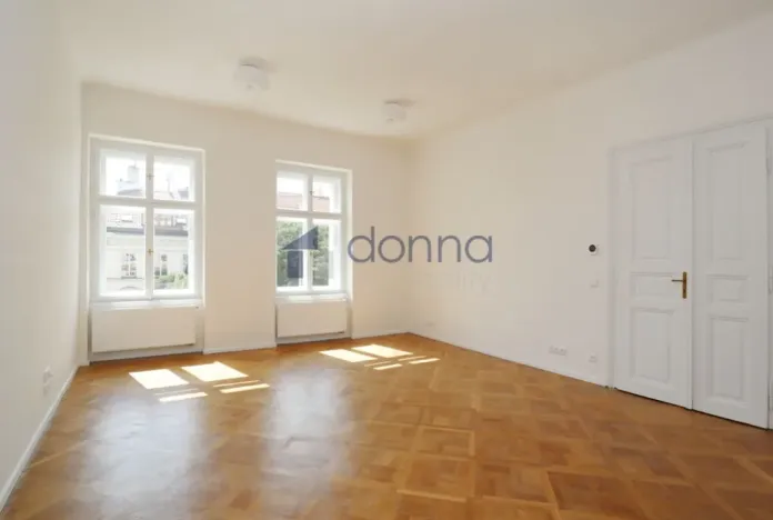 Pronájem bytu 3+1, Praha, Rumunská, 118 m2
