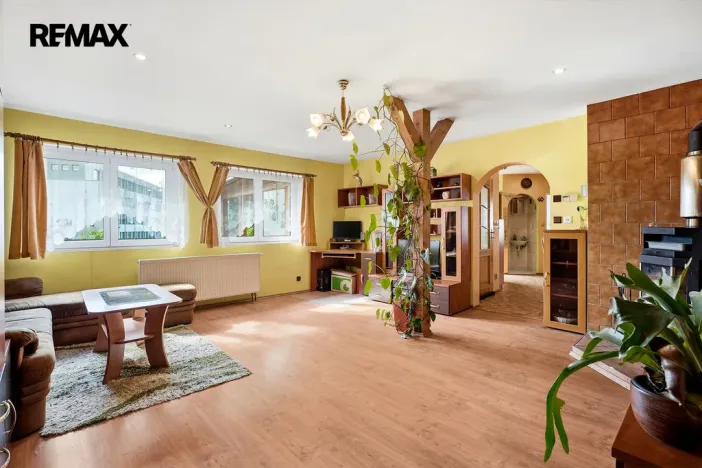 Prodej rodinného domu, Lomnice nad Popelkou, Komenského, 234 m2