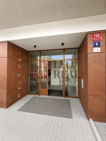 Pronájem bytu 2+kk, Praha - Dolní Měcholupy, Kardausova, 56 m2