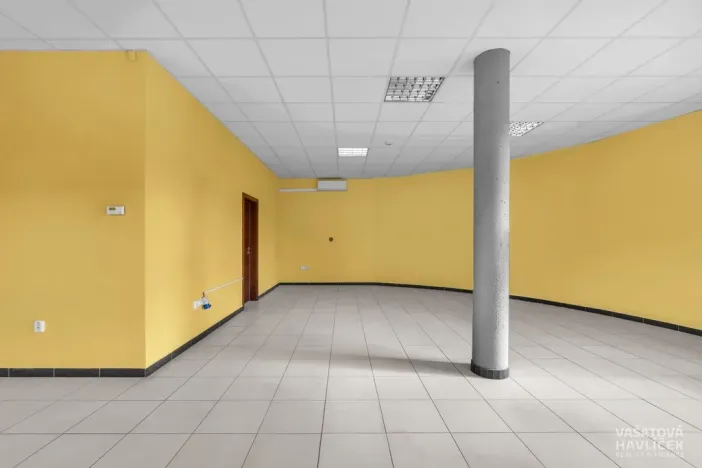 Pronájem obchodního prostoru, Přelouč, Tůmy Přeloučského, 64 m2