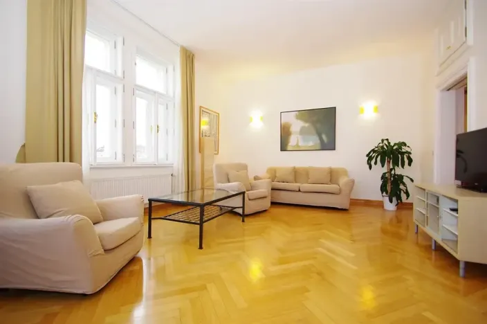 Pronájem bytu 2+kk, Praha - Malá Strana, Újezd, 73 m2