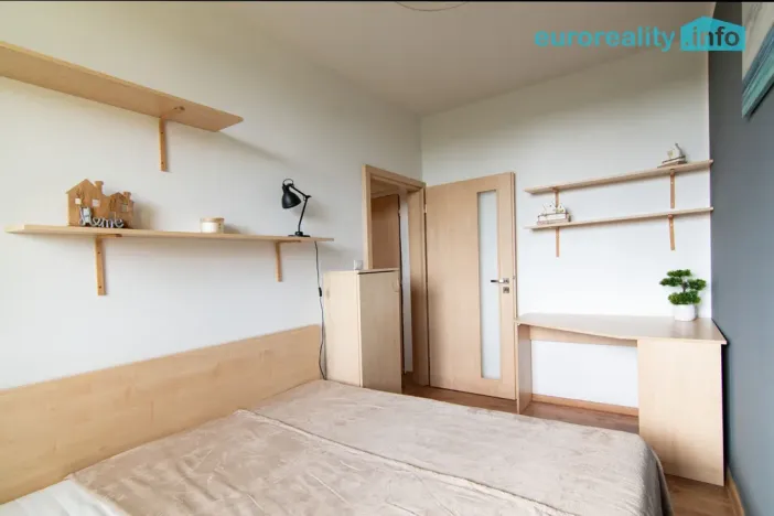Pronájem bytu 2+kk, Doksy, Sochorova, 42 m2